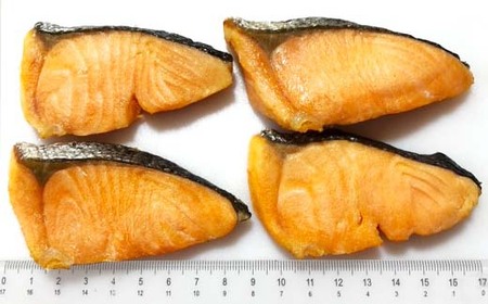 H7-C5【訳あり】レンジで簡単調理 銀鮭塩焼き お試し10切
