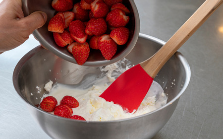 la base(ラバーゼ) シリコーンヘラ2本組(レッド・ホワイト) キッチン用品 燕三条製 新生活 一人暮らし 【013S081】