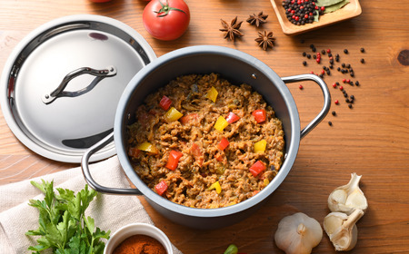 TE2NABE シチューポット18cm 鉄鍋 無水調理 特殊窒素加工で錆びにくい 鍋 キッチン用品 新生活 一人暮らし 燕三条製  [プリンス工業] 【025S039】