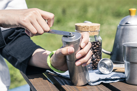 ヴィンテージ コーヒーミル 手挽き キッチン用品 燕三条製 【013S083