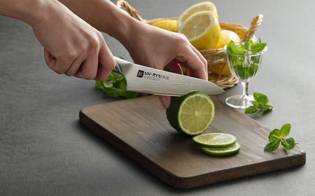 オールステンレス三徳包丁(小) 刃部15.5cm [匠　UN-RYU(雲竜)] 155mm 包丁 庖丁 燕三条製 下村工業 調理器具 キッチン用品 新生活 一人暮らし 【040S027】