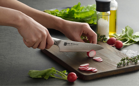 オールステンレス三徳包丁(小) 刃部15.5cm [匠　UN-RYU(雲竜)] 155mm 包丁 庖丁 燕三条製 下村工業 調理器具 キッチン用品 新生活 一人暮らし 【040S027】