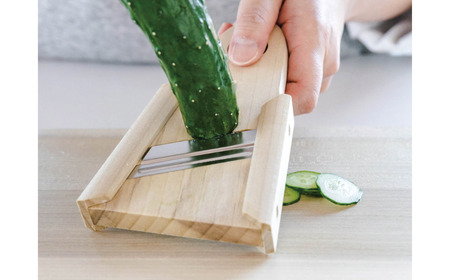 輪切りスライスと昭和の台所ピーラー 皮むき 時短 調理器具 キッチン用品 キッチンツール 燕三条製 [小柳産業]【010S526】