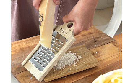 チーズおろし器（粗挽き用）とパスタ用ターナー おろし金 チーズグレーター 調理器具 キッチン用品 キッチンツール 燕三条製 [小柳産業]【010S527】