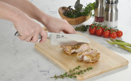 プログレード オールステンレスSHARP三徳 万能包丁 食洗機対応 キッチン用品 調理器具 新生活 燕三条製 [下村工業] 【011S235】