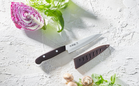 作楽結 サヤ付き2本セット（三徳・ペティ） 万能包丁 フルーツナイフ 食洗機対応 キッチン用品 調理器具 新生活 燕三条製 [下村工業] 【010S533】