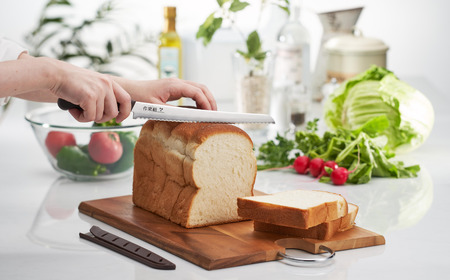 作楽結 サヤ付き2本セット（三徳・パンスライサー） 万能包丁 パン切ナイフ 食洗機対応 キッチン用品 調理器具 新生活 燕三条製 [下村工業] 【010S534】