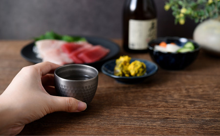 チタン槌目ぐい呑み (二重構造) お猪口 酒器 燕三条製 アーネスト【013S102】