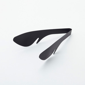 新生活調理器具5点セット サビに強い鉄フライパン20cm / (ブラック)ピーラー ミニスライサー＆ミニグレーダー 栓抜＆プルタブ起こし 万能トング 燕三条製 [プリンス工業]