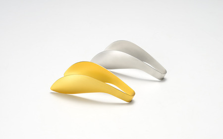 ゆびさきトングシリーズ ゴールド×シルバー ステンレス製キッチンツール 特別仕様 丸型ギフトボックス 燕三条製 日本製 純金仕上げ 純銀仕上げ 【033S049】