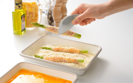 ゆびさきトングシリーズ ゴールド×シルバー ステンレス製キッチンツール 特別仕様 丸型ギフトボックス 燕三条製 日本製 純金仕上げ 純銀仕上げ 【033S049】