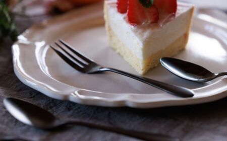 黒染めカトラリーフルセット [つやつや] 96 KURO スプーン フォーク ナイフ デザート スープ ステンレス製 燕三条製 新生活 ギフト 経年変化 おしゃれ キッチン ごちそう おもてなし【031S030】