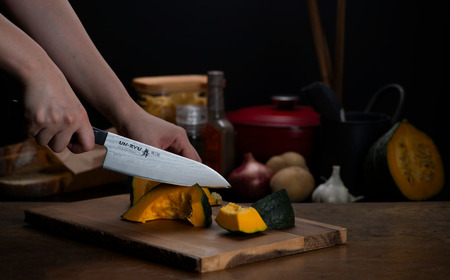 匠 UN-RYU（雲竜）舞 三徳包丁 万能包丁 庖丁 調理器具 キッチン用品 燕三条製 [下村工業] 【031S028】