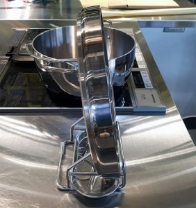 村の鍛冶屋 ダッチオーブン用 ステンレスふたスタンド ストウブやルクルーゼ 土鍋の蓋にも使える【010S080】