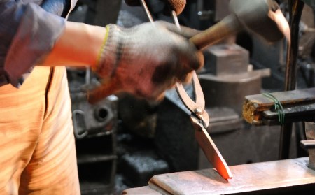 アジ切り包丁 120mm 右利き用 槌目仕上げ