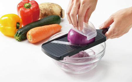 やさしいおろし器＋薄切できる厚み調整スライサー  [プログレード] キッチン用品 燕三条製 新生活 一人暮らし [下村工業] 【010S313】