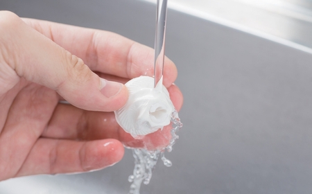 [限定100個] 欅を使ったコーヒーミル 木目 セラミック刃 手動 コンパクト ソロキャンプ 燕三条製 【030S041】