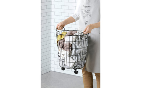 服がひっかからない ランドリーバスケット キャスター付き 取っ手付き ブラック シンプル ランドリー 脱衣所 洗濯かご 衣類かご【022S046】