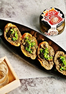 サザエのオイル漬け・サザエのみそオイル漬け 各200g×1瓶セット 漁師手作りの味[Y0119]