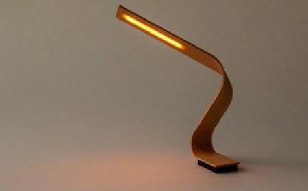 r05-103-001 新潟県 小千谷市 雪国のブナの充電式テーブルランプ【Tanzaku Lamp】ツイスト型