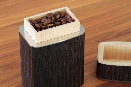 KIRI Coffee Canister（200g）【焙煎】《サイズ：110×80×204（mm）》コーヒーキャニスター 紅茶 ほうじ茶 木製保存容器 桐 新生活 加茂市 朝倉家具