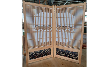 金襴西陣屏風「黒サクラ」《サイズ(片面):約H800mm×W410mm》金襴西陣織と組子細工の和のコラボレーション屏風 職人技 加茂市 高井建具