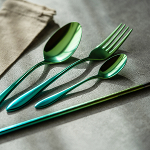 チタン製ストラー・カトラリーセット グリーン
