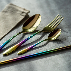 チタン製ストラー・カトラリーセット レインボー