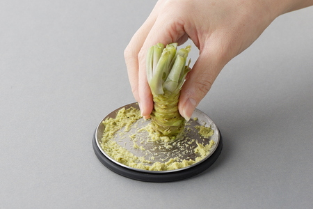 ツボエの極上おろし金 丸皿 -maruzara-