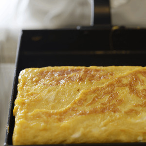 LB-091 ラバーゼ 鉄玉子焼き器18×18cm