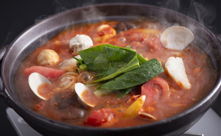 鍋 新ご当地グルメ さかきん発酵鍋 酒粕＆トマト仕立て【発酵のまち上越】 なべ お鍋 トマト 酒粕 スープ つみれ ハマグリ ホタテ 帆立 海老 エビ タラ 鶏 もも肉 野菜