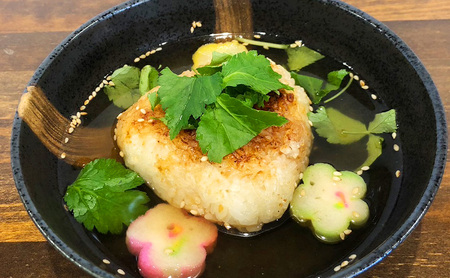 喜楽屋 くまごろうの焼きおにぎり 8個（2個入り×4パック）新潟県産こしひかり（上越市グリーンファーム清里産）使用 冷凍 お惣菜 レンジ 簡単調理