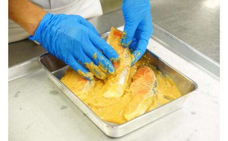 【発酵のまち上越の味】 焼くだけ簡単 鮭 味噌漬け 5切 冷凍 個包装 料理長のレシピ付 ごはんが進む 小分け 送料無料