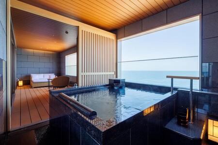 HOTEL OOSADO　日本海を一望できる露天風呂付プレミアムスイート2名様利用ご宿泊券