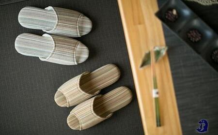 しじらストライプ　ドルフィンソフト前アキスリッパ　Mサイズ　ブラウン 1足