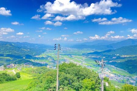 新潟県南魚沼産（塩沢地区）はちみつ米コシヒカリ 5kg※蜂蜜発酵液肥料栽培