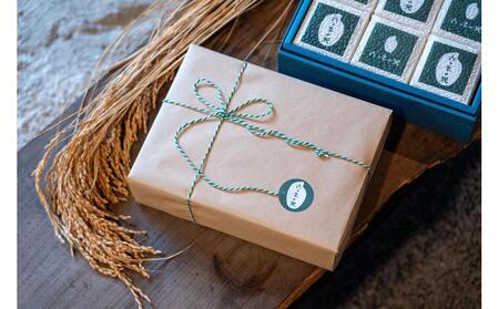 【令和７年度産】贈答用 真空パック米 六つ季の光 化粧箱（300g×6個入り）