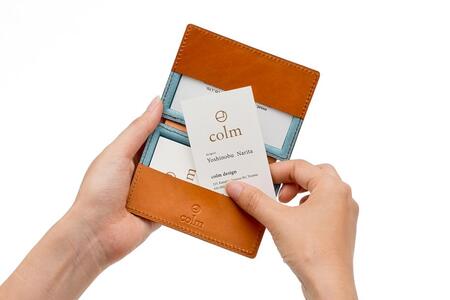 colm名刺入れ　ブルー　立体成型で作った本革製カードケース