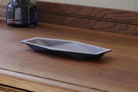 colm多角形レザートレイMサイズ　グレー　独自立体成型製法　