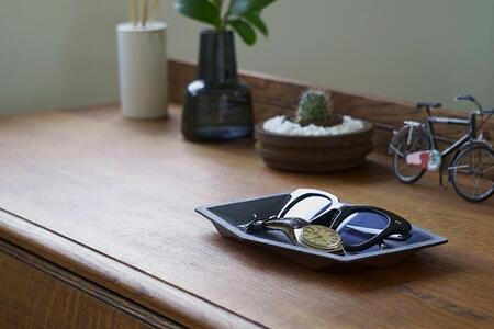 colm多角形レザートレイLサイズ　ピンク　独自立体成型製法　