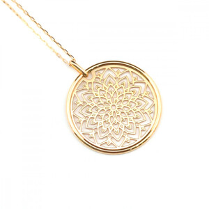 【18金イエローゴールドネックレス 二つ菊ペンダントトップ グリームカット長小豆0.25φ 45cm】富山県 富山市 贈り物 おすすめ ギフト 記念