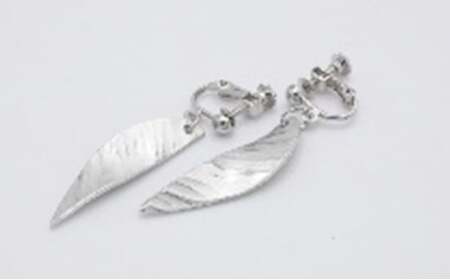 【高岡銅器】イヤリング 葉 民芸品 工芸品 伝統技術 アクセサリー  FAD-0686