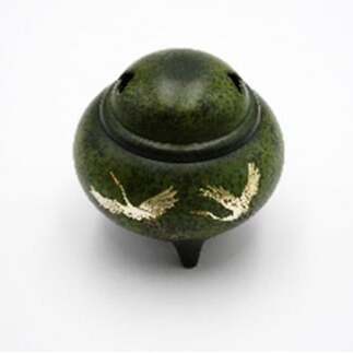 【高岡銅器】彫金香炉 双鶴 民芸品 工芸品 雑貨 日用品 長寿 繁栄 シンボル 伝統工芸士 桐箱入り  FAD-0941