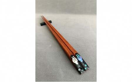 螺鈿箸 雷鳥 木箱入り 食器 民芸品 工芸品 伝統工芸 高岡漆器 食卓 天然木 ライチョウ 神の使者 天然記念物 アワビ 薄貝 剥離防止 樹脂コーティング  FAD-1002