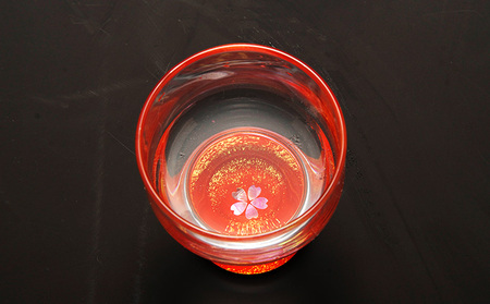 杯　金桜（貝入）朱