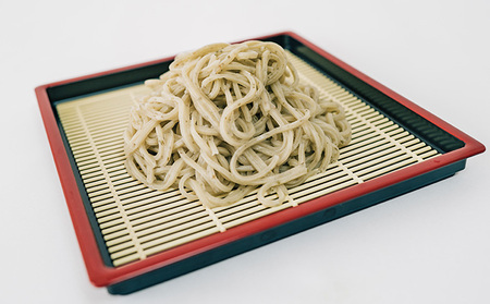 【羅臼昆布の老舗 四十物昆布】羅臼昆布うどん 180g入×22袋/富山県黒部市 麺類 ランチ お昼ご飯 夕飯 夜ごはん 食品 食べ物 和食 昆布本来の香り 旨味 大容量 