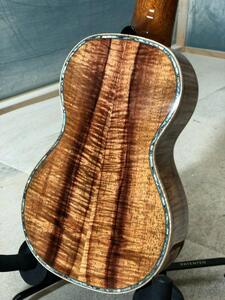 【ウクレレ】S.Tsuji　Ukulele　soprano《南砺の逸品》