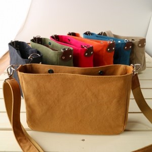 職人手作り直送！ショルダーバッグ アーミーグリーン [アトリエSASSA 富山県 朝日町 34310154]