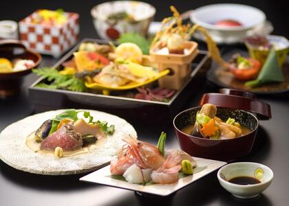 <連携不可>【料理旅館 金沢茶屋】平休日1泊2食付 ペア宿泊券《和室》