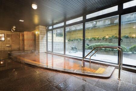 ＜連携不可＞【金沢白鳥路　ホテル山楽】平休日1泊朝食付 ペア宿泊券《ツイン》